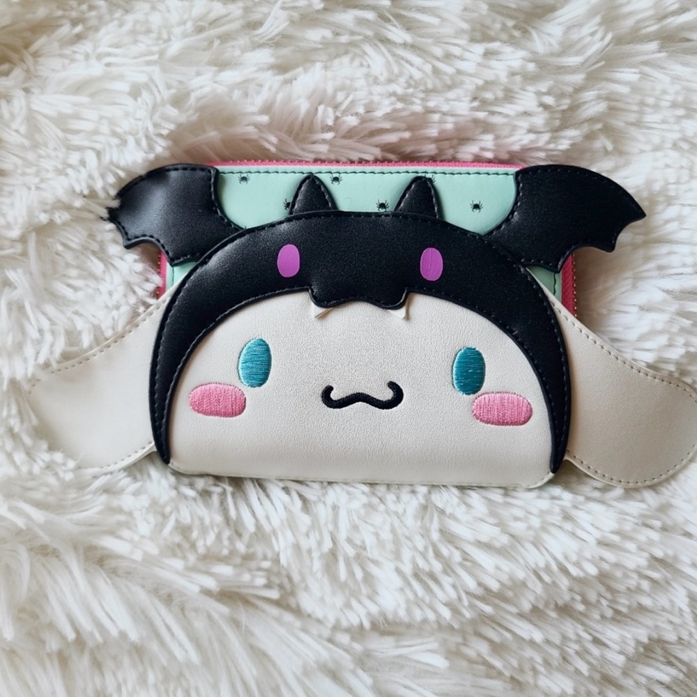 Sanrio Loungefly Cinnamoroll Spooky Cute Vampire Bat Halloween zip around wallet - Picture 4 of 6